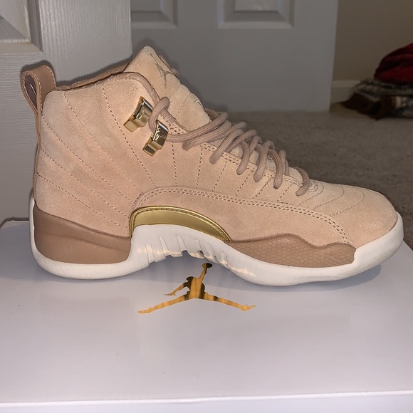 jordan retro 12 size 6